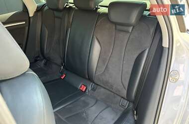 Хэтчбек Audi A3 2016 в 