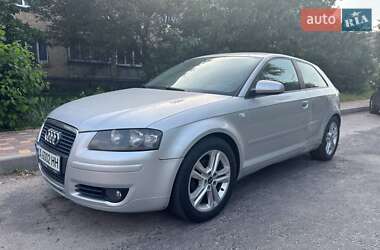 Хэтчбек Audi A3 2005 в 
