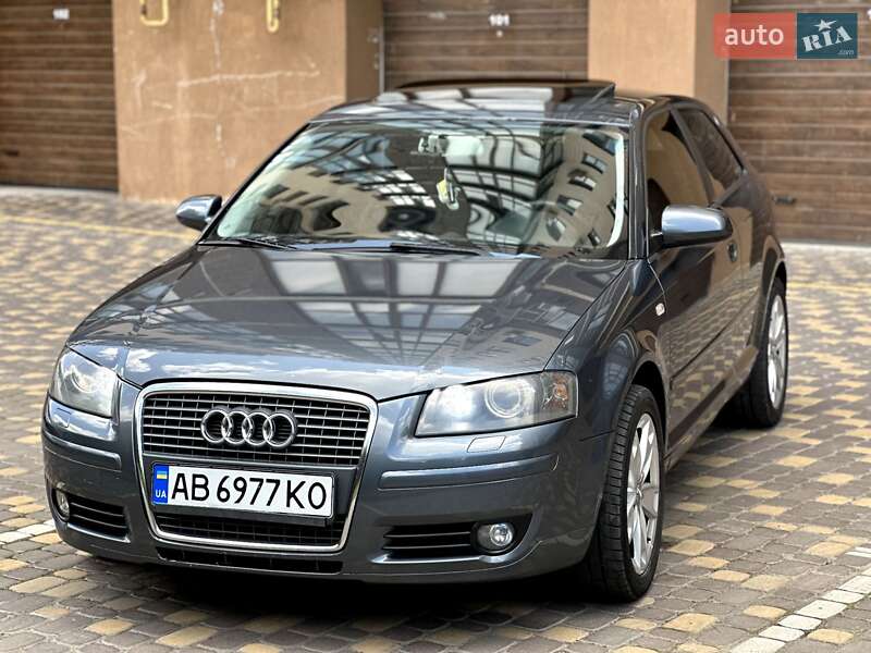 Хэтчбек Audi A3 2005 в 