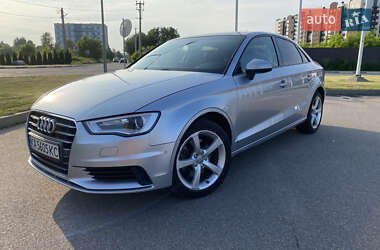 Седан Audi A3 2015 в Киеве