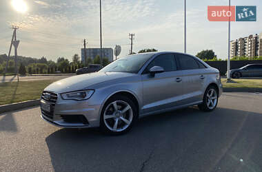 Седан Audi A3 2015 в 