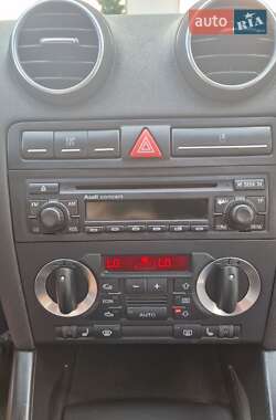 Хэтчбек Audi A3 2006 в 