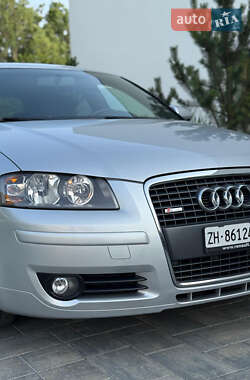 Хэтчбек Audi A3 2006 в 
