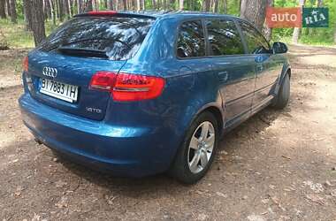 Хэтчбек Audi A3 2010 в 