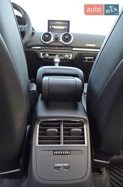 Седан Audi A3 2020 в 
