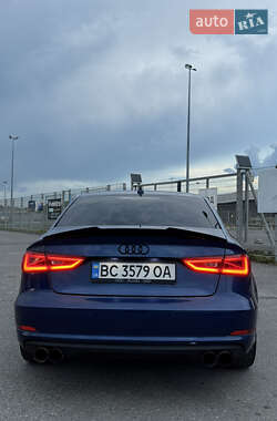 Седан Audi A3 2015 в 