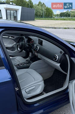 Седан Audi A3 2015 в 