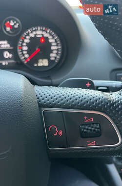 Хэтчбек Audi A3 2011 в 