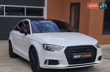 Седан Audi A3 2017 в Ивано-Франковске