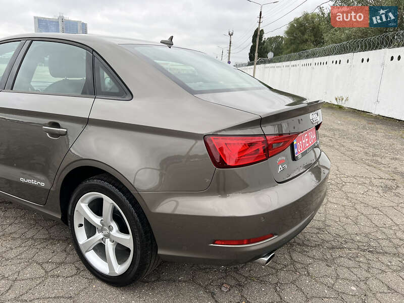 Седан Audi A3 2015 в Киеве