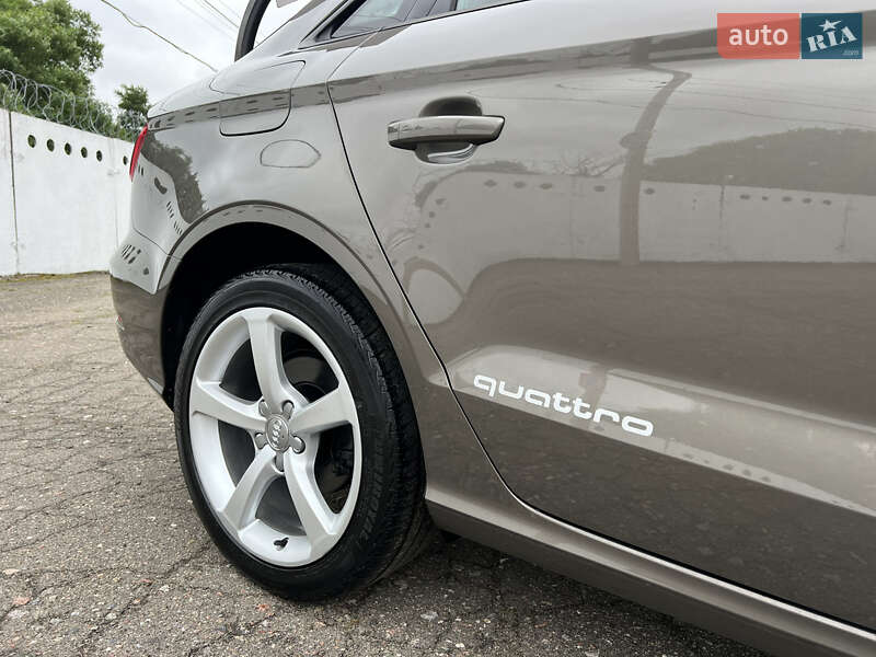 Седан Audi A3 2015 в Киеве