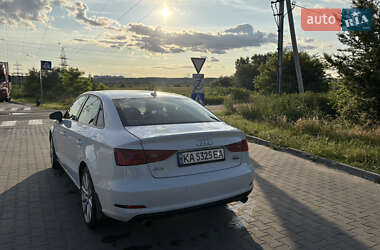 Седан Audi A3 2015 в 
