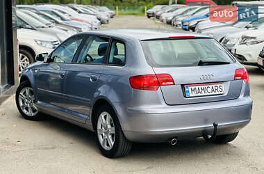 Хэтчбек Audi A3 2004 в 