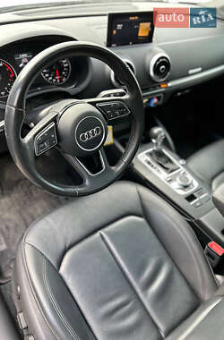 Седан Audi A3 2016 в 
