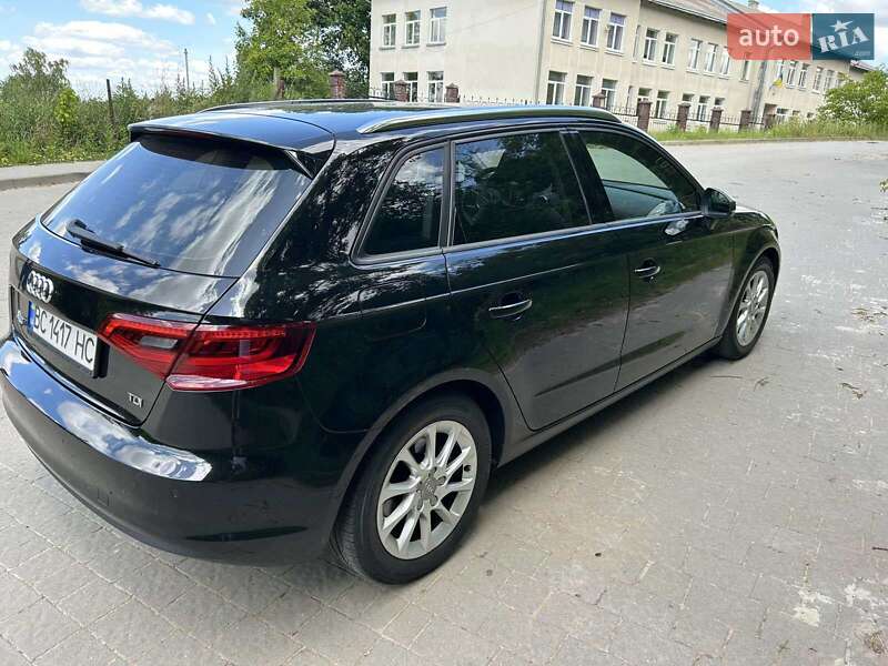 Хэтчбек Audi A3 2016 в Львове