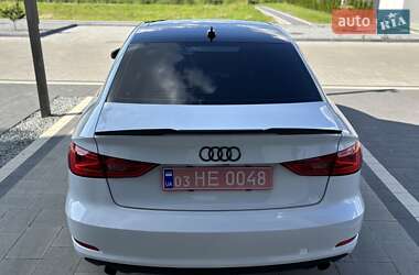 Седан Audi A3 2015 в 
