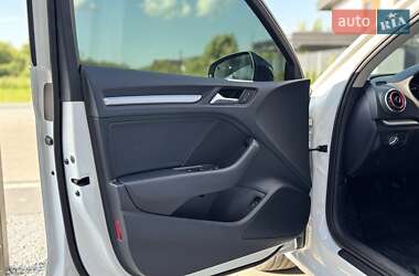 Седан Audi A3 2015 в 
