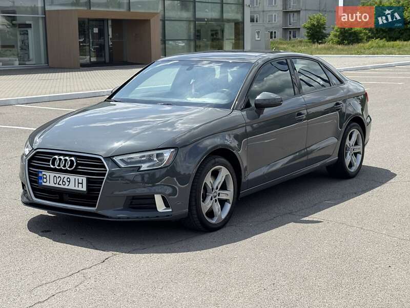 Седан Audi A3 2017 в Полтаве