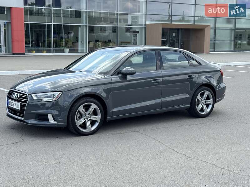 Седан Audi A3 2017 в Полтаве