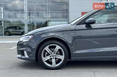 Седан Audi A3 2017 в 