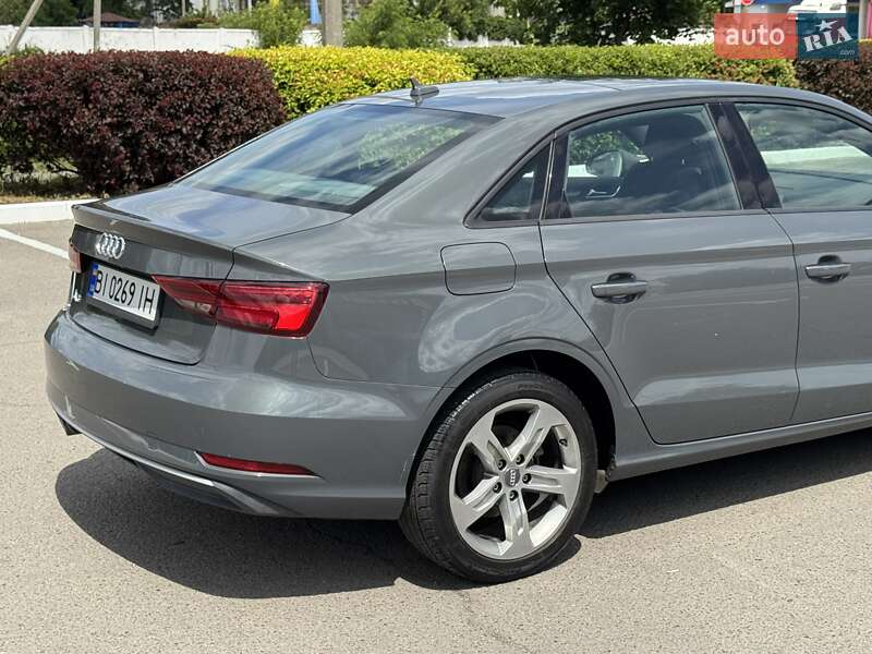 Седан Audi A3 2017 в Полтаве