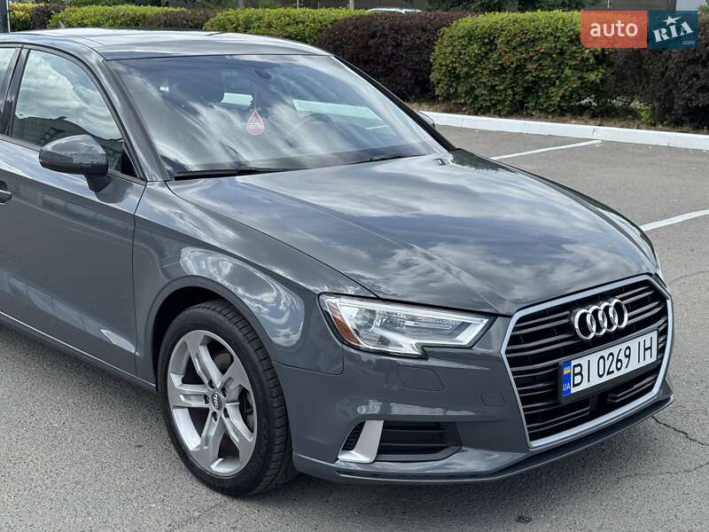 Седан Audi A3 2017 в Полтаве
