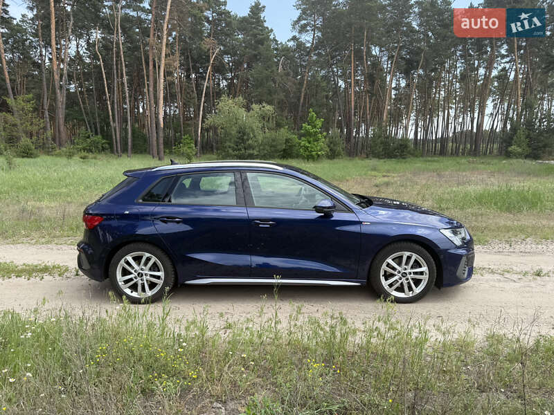 Хэтчбек Audi A3 2023 в Виннице
