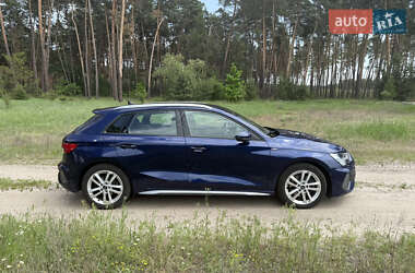 Хэтчбек Audi A3 2023 в 