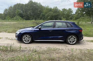 Хэтчбек Audi A3 2023 в 
