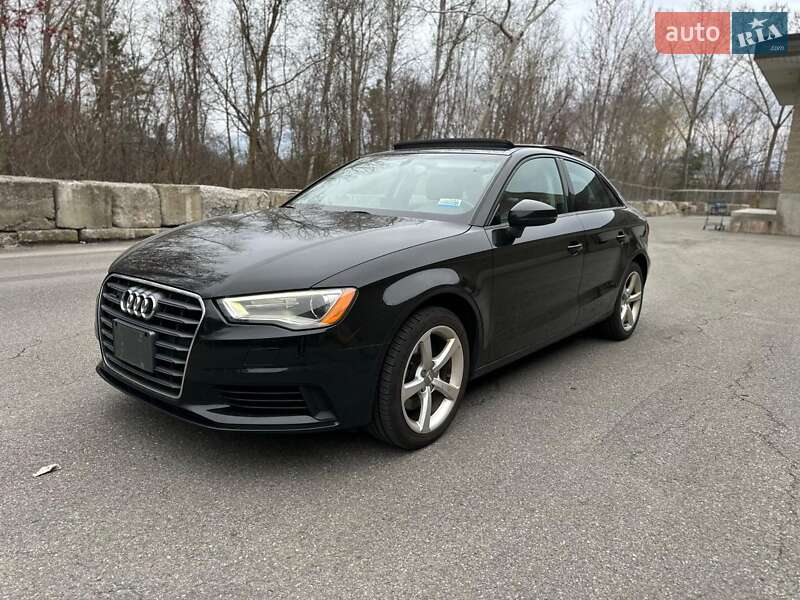 Седан Audi A3 2015 в 