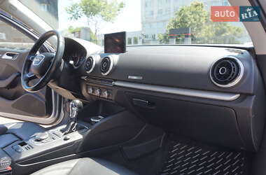 Седан Audi A3 2016 в 