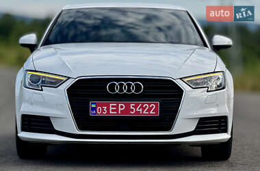 Хэтчбек Audi A3 2020 в 