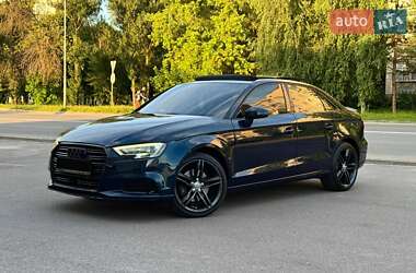 Седан Audi A3 2016 в 