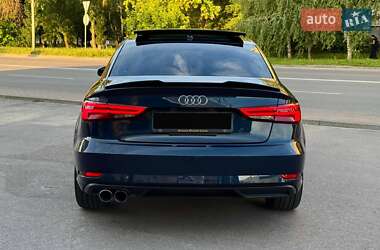 Седан Audi A3 2016 в 