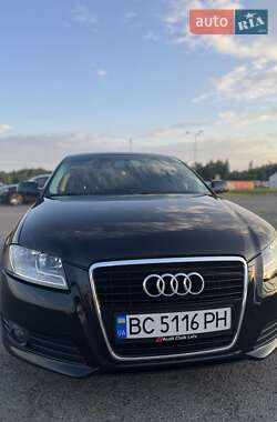 Хэтчбек Audi A3 2012 в 