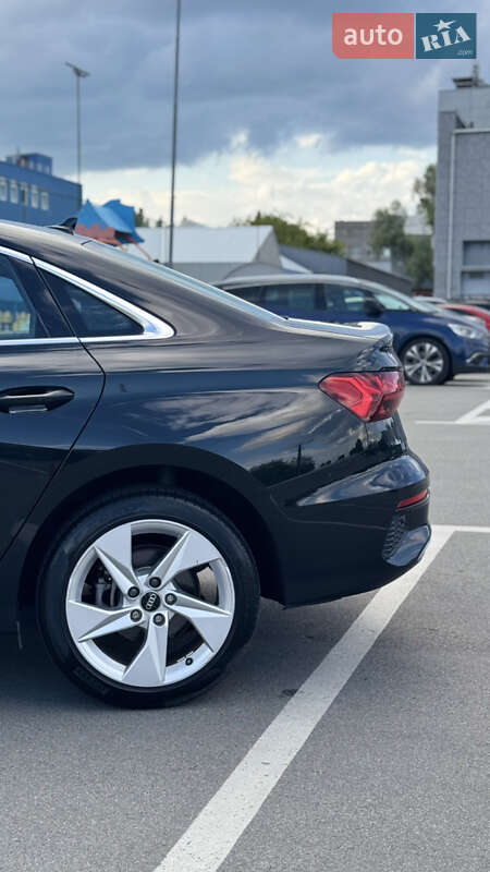 Седан Audi A3 2022 в Киеве