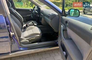 Хэтчбек Audi A3 1999 в 