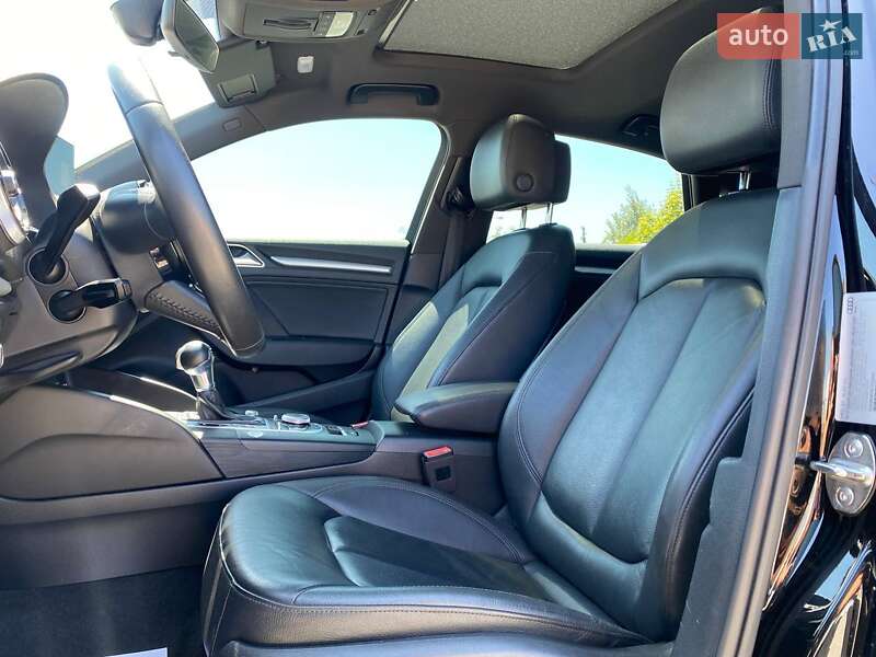 Седан Audi A3 2018 в Львове