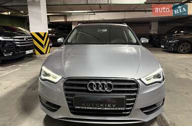 Хэтчбек Audi A3 2016 в 