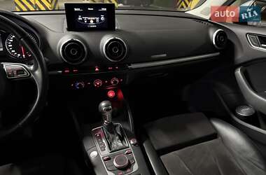Хэтчбек Audi A3 2016 в 