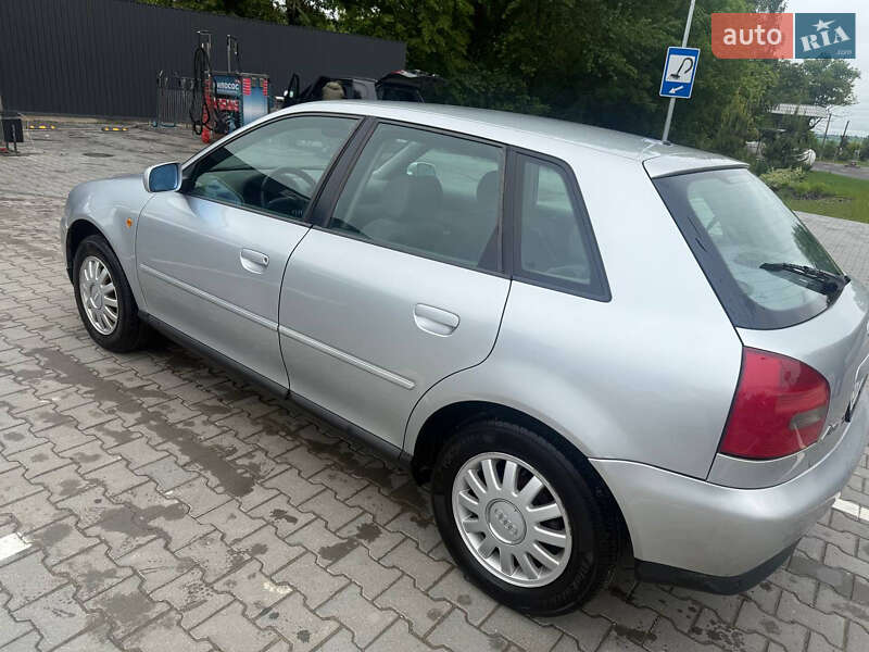 Хэтчбек Audi A3 1999 в Виньковцах