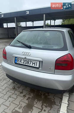 Хетчбек Audi A3 1999 в 