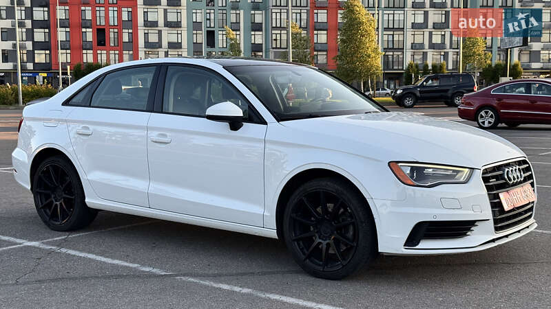 Седан Audi A3 2015 в Киеве