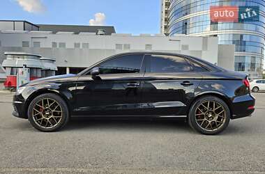 Седан Audi A3 2016 в 