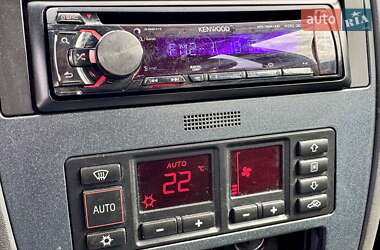 Хэтчбек Audi A3 1999 в 