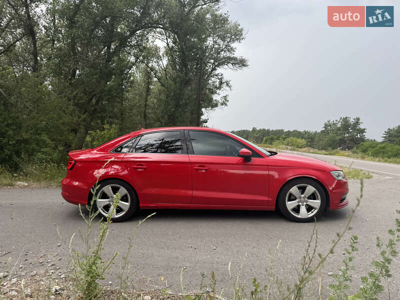 Седан Audi A3 2013 в Каменском