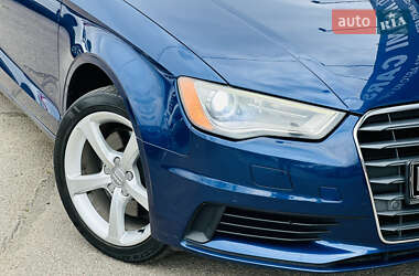 Седан Audi A3 2015 в 