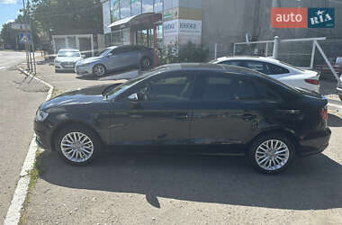 Седан Audi A3 2016 в 