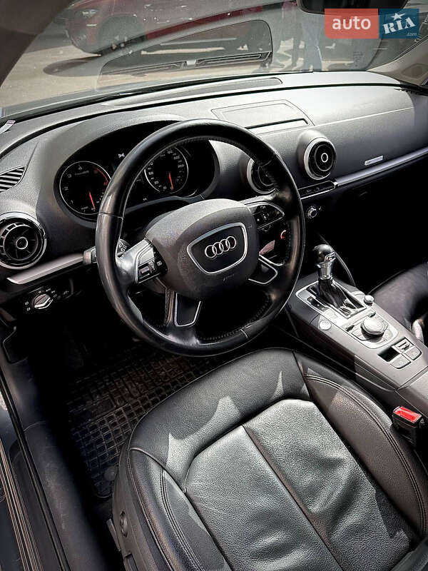 Седан Audi A3 2016 в Києві