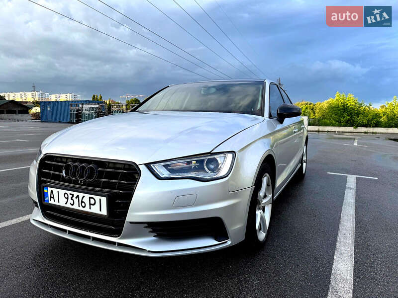Седан Audi A3 2014 в Ирпене